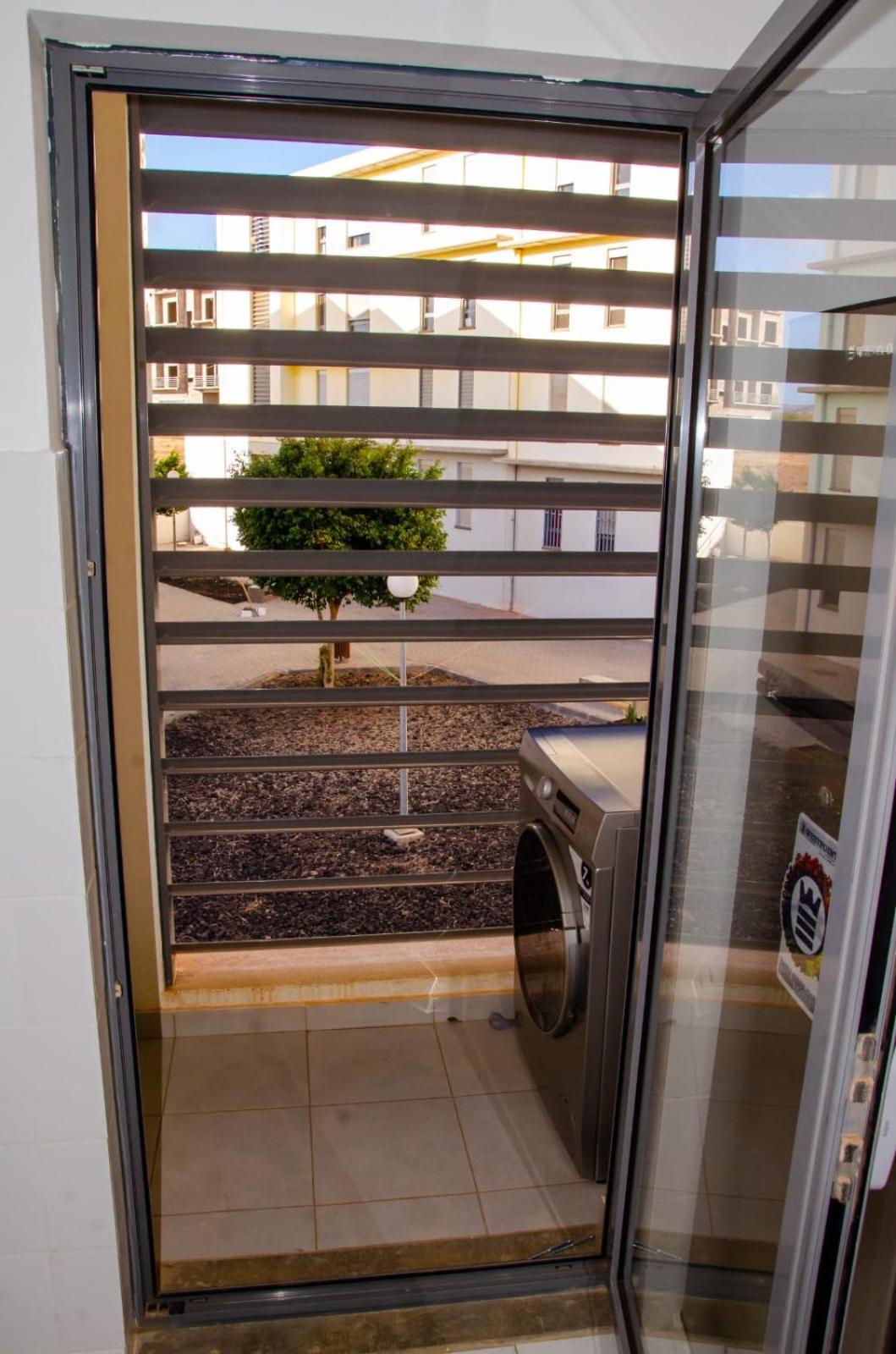 Apartamento T2 Equipado E Aconchegante. ปรายา ภายนอก รูปภาพ