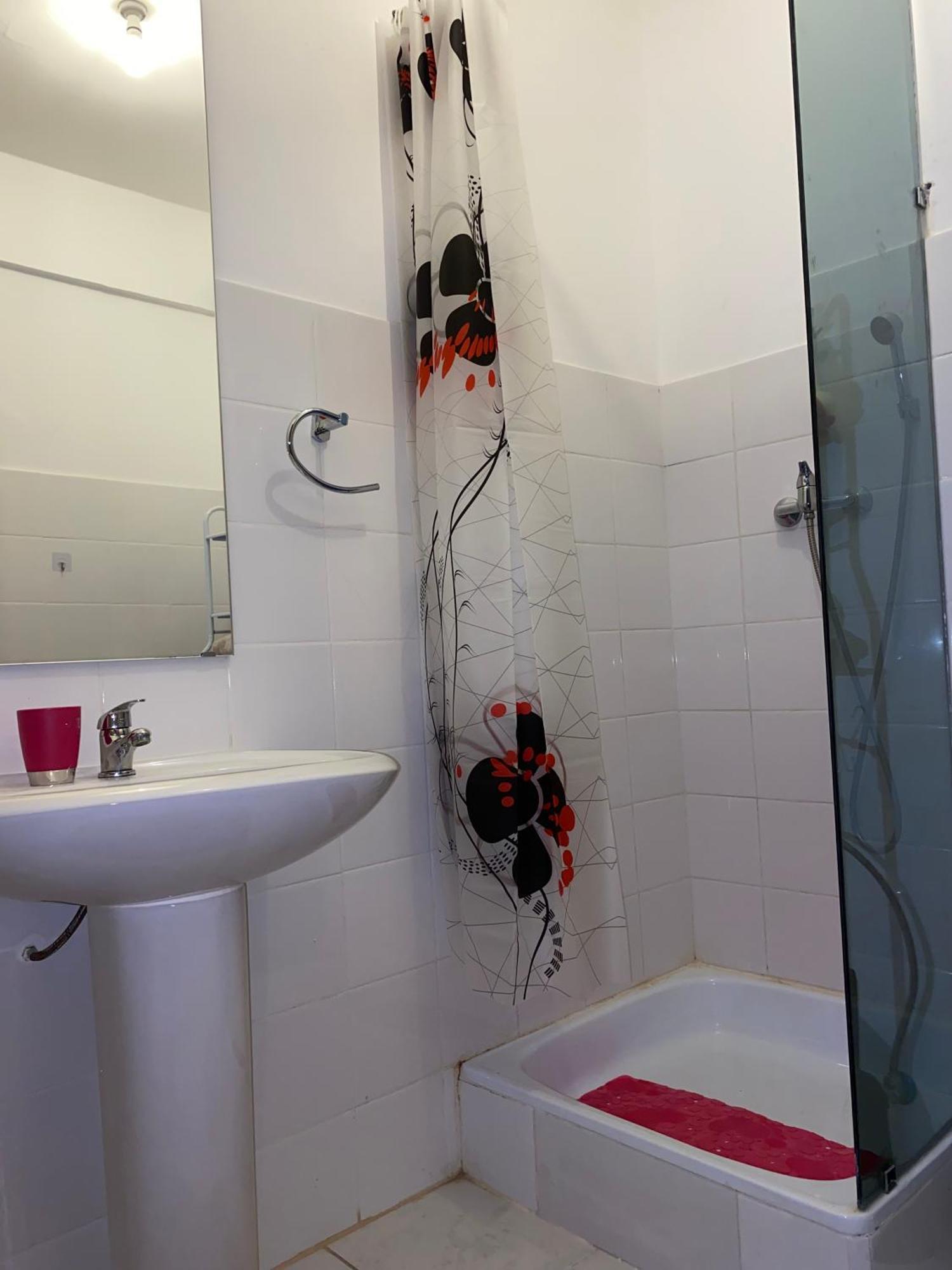 Apartamento T2 Equipado E Aconchegante. ปรายา ภายนอก รูปภาพ