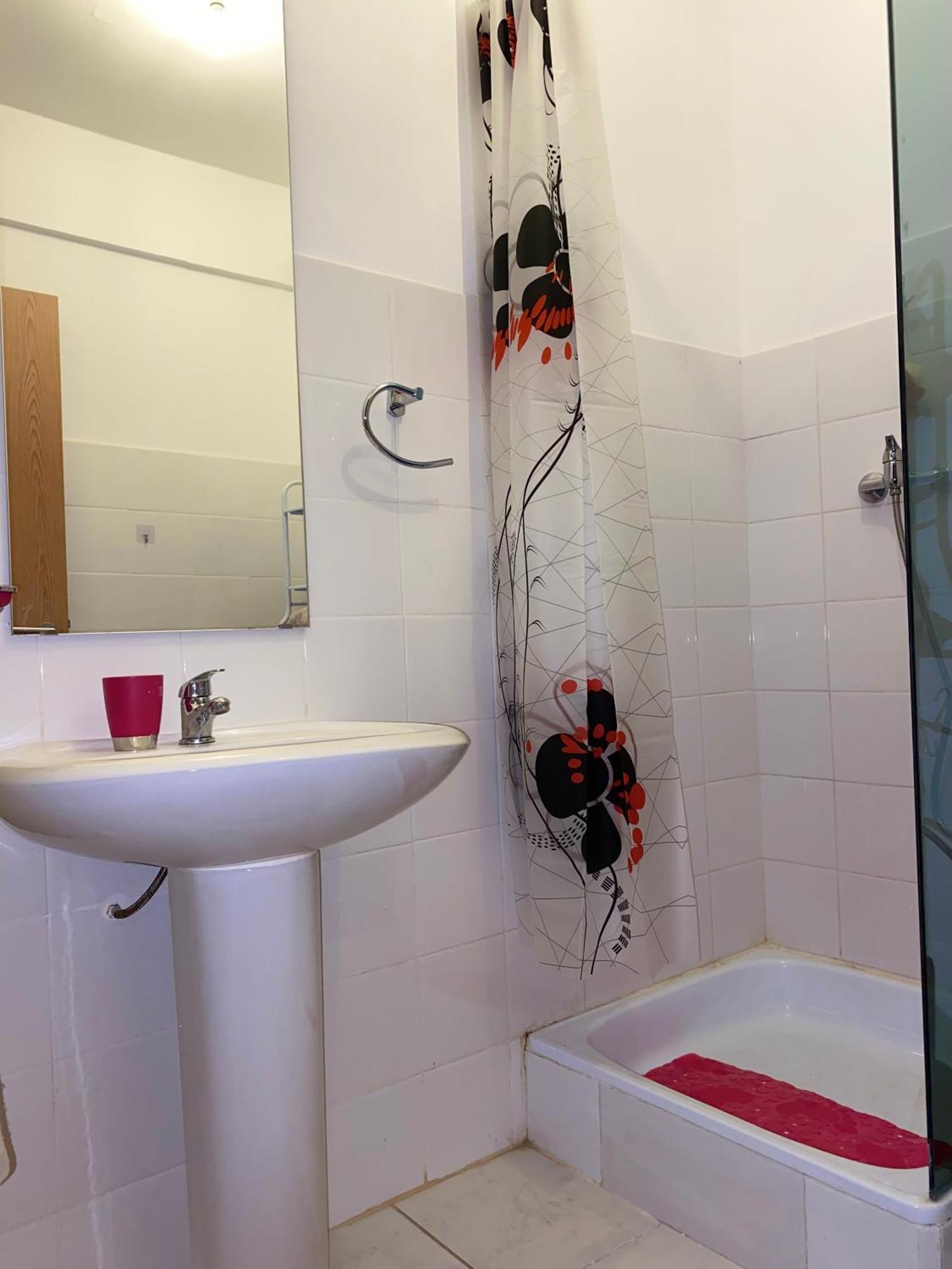 Apartamento T2 Equipado E Aconchegante. ปรายา ภายนอก รูปภาพ